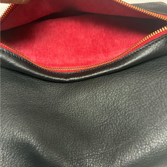 Hammitt VIP Medium Black/Brushed Gold Red Zip - Picture 10 of 14